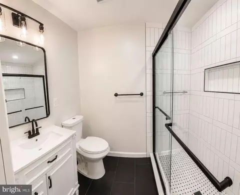 Bath - 15734 Millbrook Ln #80, Laurel, MD 20707 photo 2 of 5