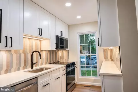 Kitchen - 15734 Millbrook Ln #80, Laurel, MD 20707 photo 1 of 3