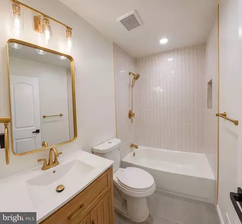 Bath - 15734 Millbrook Ln #80, Laurel, MD 20707 photo 3 of 5