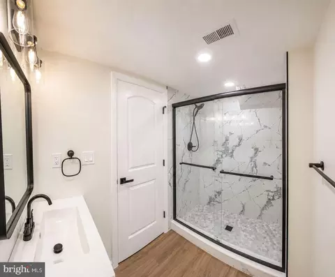 Bath - 15734 Millbrook Ln #80, Laurel, MD 20707 photo 4 of 5