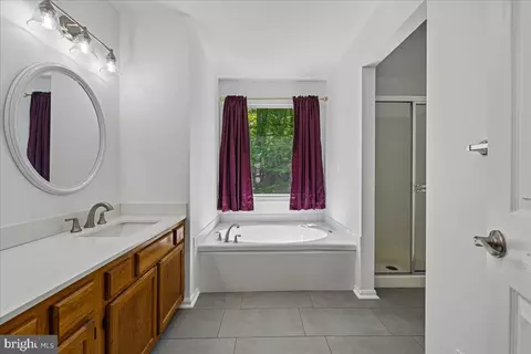 Bath - 903 Brook St, Accokeek, MD 20607 photo 2 of 6