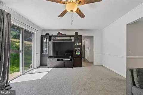 Living - 903 Brook St, Accokeek, MD 20607 photo 2 of 2