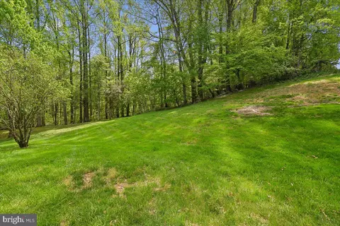 Exterior - 903 Brook St, Accokeek, MD 20607 photo 3 of 6
