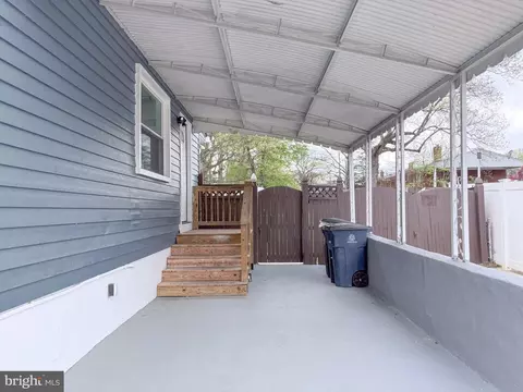 Exterior - 4902 91st Pl, Lanham, MD 20706 photo 6 of 7