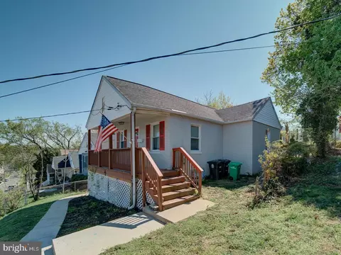 4217 Vine St, Capitol Heights, MD 20743