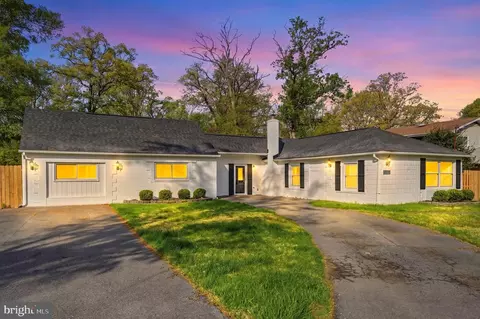 5107 Woodland Blvd, Oxon Hill, MD 20745
