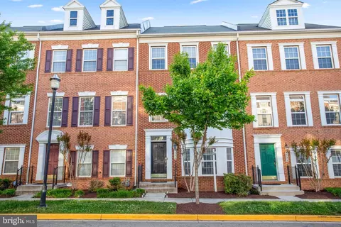 4334 Talmadge Cir, Suitland, MD 20746