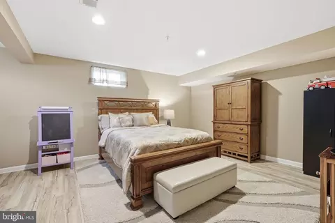 Bedroom - 6900 Lenape Ct, Brandywine, MD 20613 photo 7 of 8