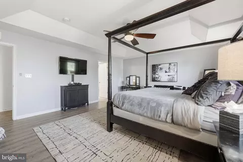 Bedroom - 6900 Lenape Ct, Brandywine, MD 20613 photo 3 of 8