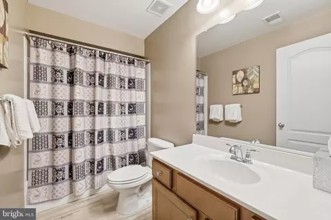 Entry Way - 6900 Lenape Ct, Brandywine, MD 20613 photo 8 of 8