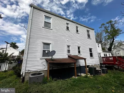 Exterior - 214 10th St, Laurel, MD 20707 photo 3 of 4