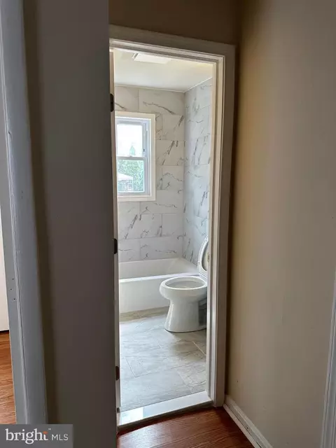 Entry Way - 214 10th St, Laurel, MD 20707 photo 7 of 18