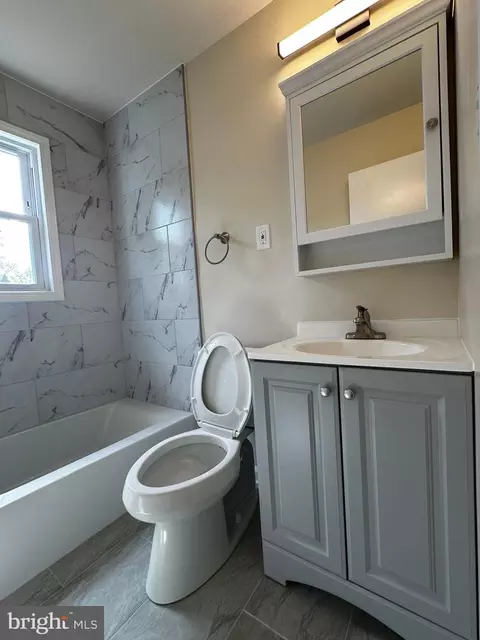 Bath - 214 10th St, Laurel, MD 20707 photo 2 of 11