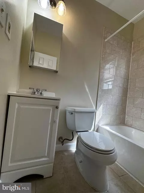 Bath - 214 10th St, Laurel, MD 20707 photo 6 of 11