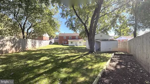 Exterior - 9906 Lanham Severn Rd, Lanham, MD 20706 photo 2 of 4