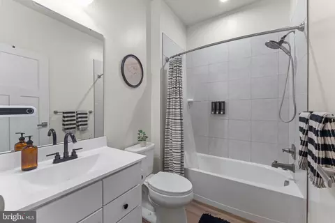 Bath - 160 Lyons Creek Dr, Laurel, MD 20708 photo 4 of 4