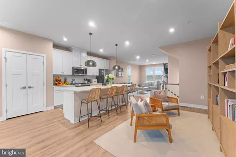 Entry Way - 160 Lyons Creek Dr, Laurel, MD 20708 photo 11 of 24