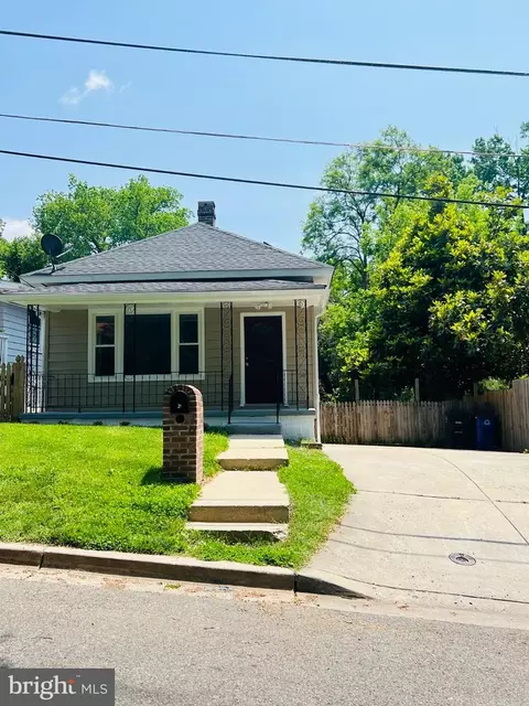 5709 Dade St, Capitol Heights, MD 20743