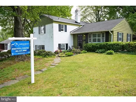 8301 Legation Rd, Hyattsville, MD 20784