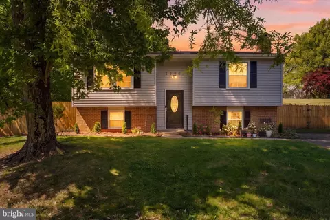 12505 Windbrook Dr, Clinton, MD 20735