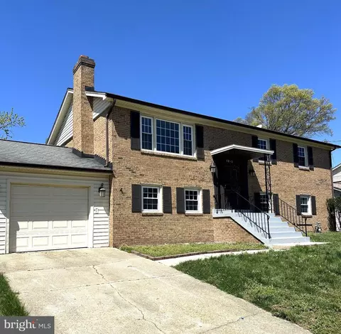 7805 Gambier Dr, Marlboro, MD 20772