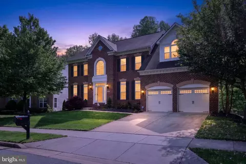 1910 Lake Forest Dr, Marlboro, MD 20774