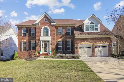 1910 Lake Forest Dr, Marlboro, MD 20774