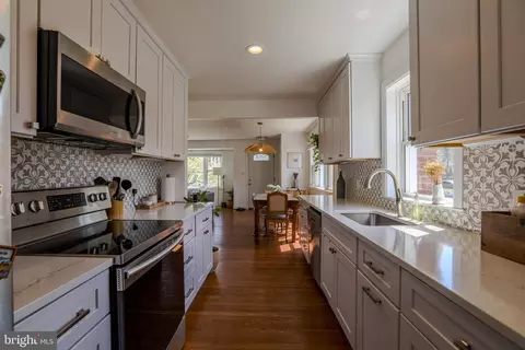 3104 Gumwood Dr, Hyattsville, MD 20783