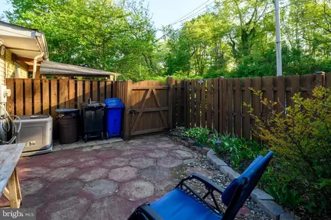 Exterior - 3402 Maple Bluff Ln, Bowie, MD 20715 photo 4 of 6
