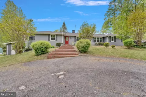 6201 Curtis Rd, Marlboro, MD 20772