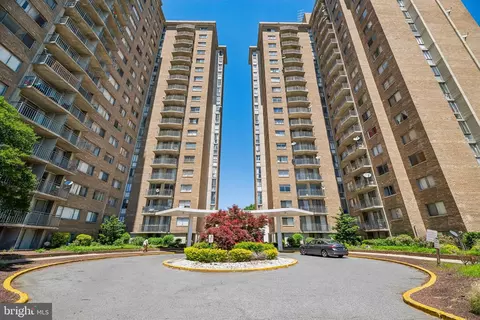 1836 Metzerott Rd #2002, Hyattsville, MD 20783