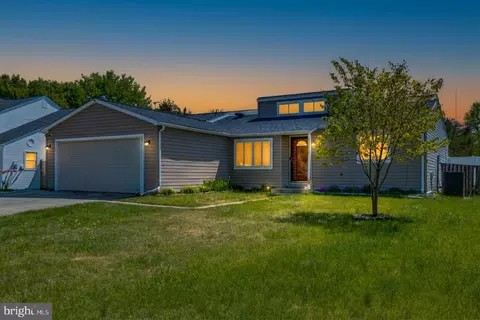 10601 Barnsdale Dr, Cheltenham, MD 20623