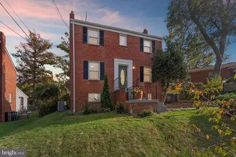 5403 14th Pl, Hyattsville, MD 20782