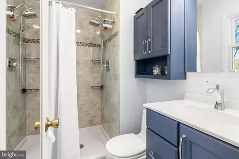 Bath - 7616 Earnshaw Dr, Brandywine, MD 20613 photo 1 of 4