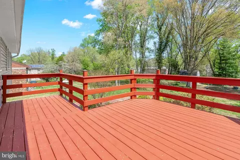 Exterior - 7616 Earnshaw Dr, Brandywine, MD 20613 photo 7 of 14