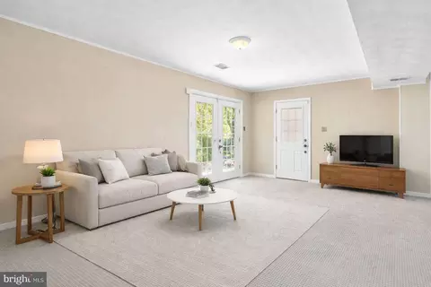 Living - 7616 Earnshaw Dr, Brandywine, MD 20613 photo 5 of 5