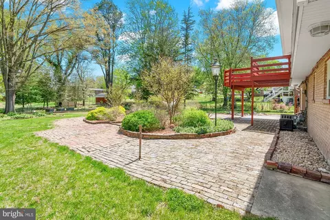 Exterior - 7616 Earnshaw Dr, Brandywine, MD 20613 photo 9 of 14