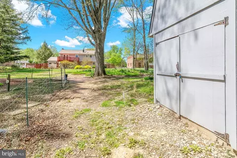 Exterior - 7616 Earnshaw Dr, Brandywine, MD 20613 photo 14 of 14