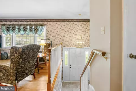 Entry Way - 7616 Earnshaw Dr, Brandywine, MD 20613 photo 2 of 2