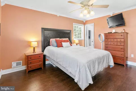 Bedroom - 7616 Earnshaw Dr, Brandywine, MD 20613 photo 2 of 8