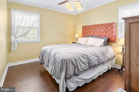 Bedroom - 7616 Earnshaw Dr, Brandywine, MD 20613 photo 4 of 8