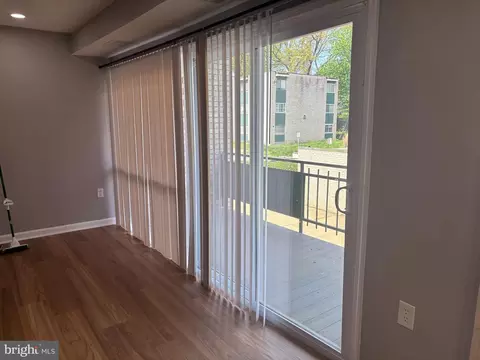 9276 Adelphi Rd #201, Hyattsville, MD 20783