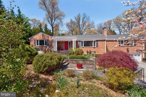 11128 Emack Rd, Beltsville, MD 20705
