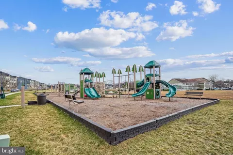 View/Area - 1202 Patuxent Greens Dr, Laurel, MD 20708 photo 1 of 1
