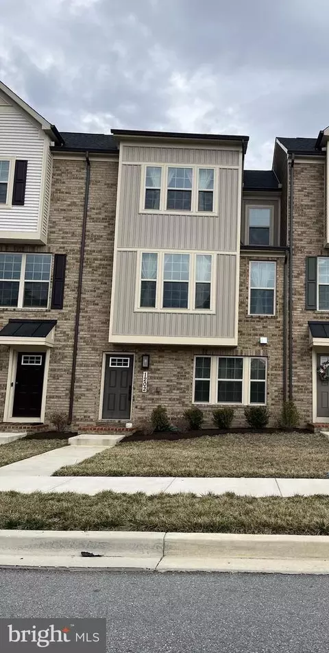 1202 Patuxent Greens Dr, Laurel, MD 20708