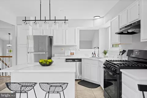 Kitchen - 12908 Windbrook Dr, Clinton, MD 20735 photo 2 of 4