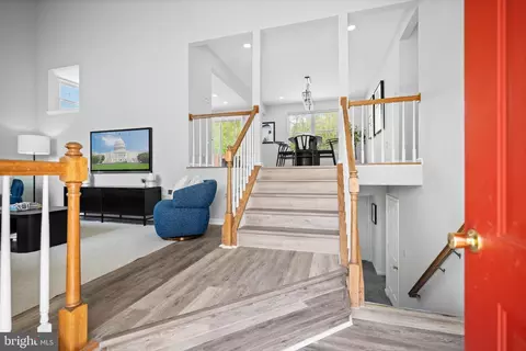 Entry Way - 12908 Windbrook Dr, Clinton, MD 20735 photo 2 of 5