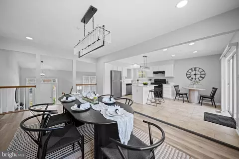 Dining - 12908 Windbrook Dr, Clinton, MD 20735 photo 2 of 3