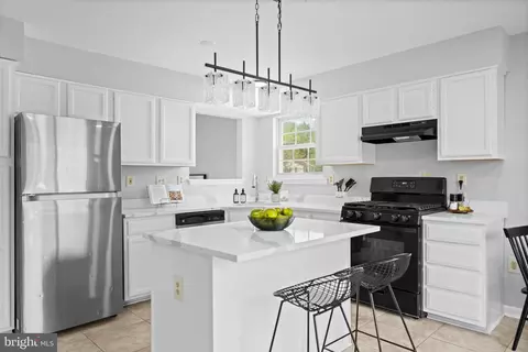 Kitchen - 12908 Windbrook Dr, Clinton, MD 20735 photo 3 of 4