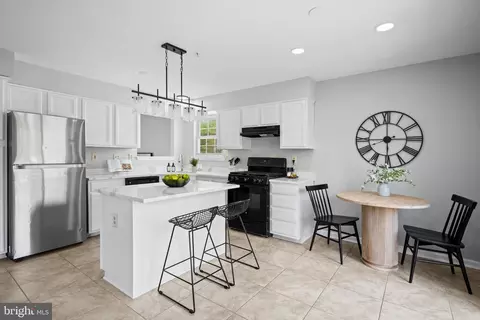 Kitchen - 12908 Windbrook Dr, Clinton, MD 20735 photo 4 of 4